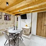 Apartment House Kucija Old Town