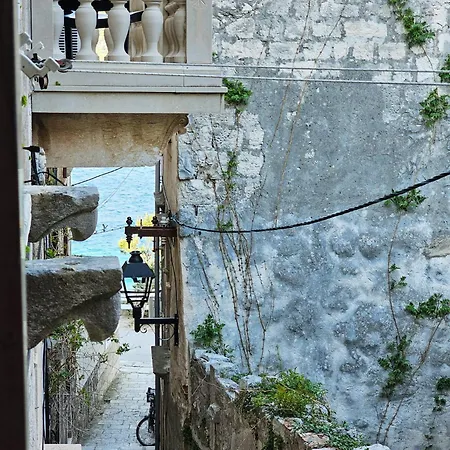 House Kucija Old Town Apartman *