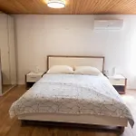 House Kucija Old Town דירה *