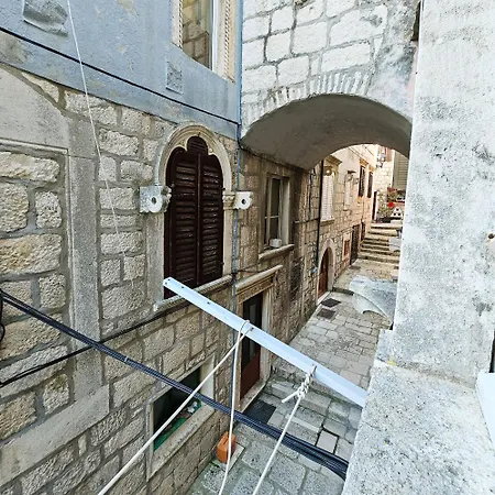House Kucija Old Town דירה קורצולה