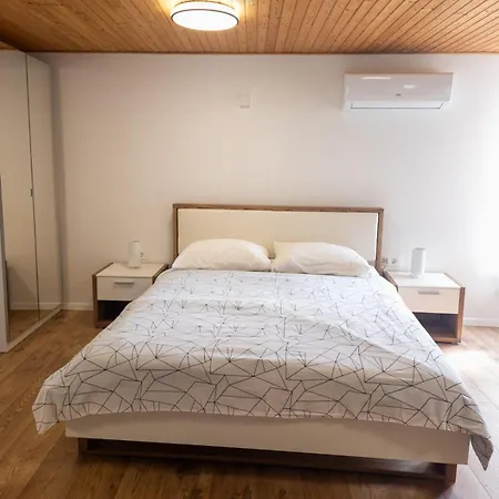 House Kucija Old Town Apartamento *