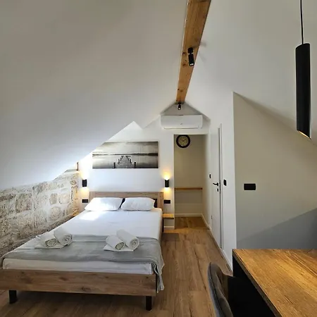 House Kucija Old Town 公寓