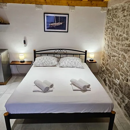 Апартаменты House Kucija Old Town *